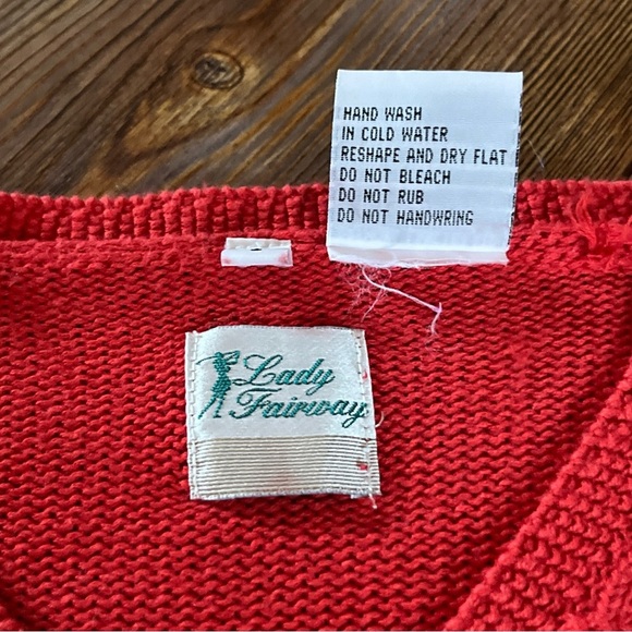 Lady Fairway Pullover Sweater Women’s S Red Hem Accent Knit V-Neck Soft - Picture 10 of 13